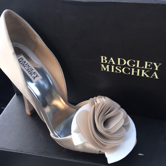 Badgley Mischka Heels - Picture 2 of 6